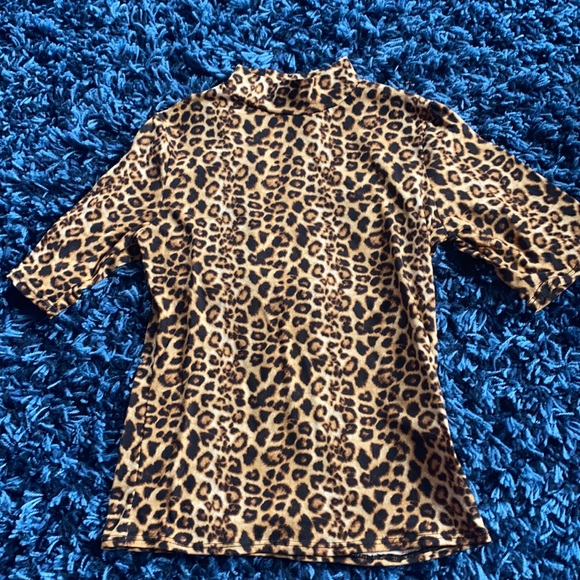 Cheetah print t-shirt - Picture 1 of 1